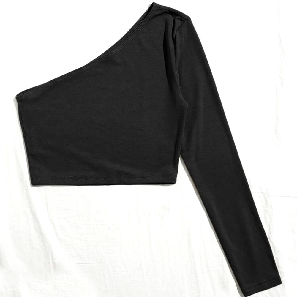 One Sleeve crop-top